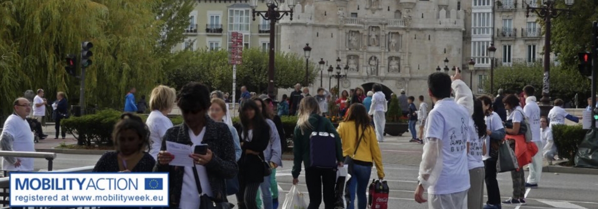Acción de la asociación Andando Burgos. Trazado provisional de paso de peatones en línea recta desde Plaza Vega a Puente de Santa María